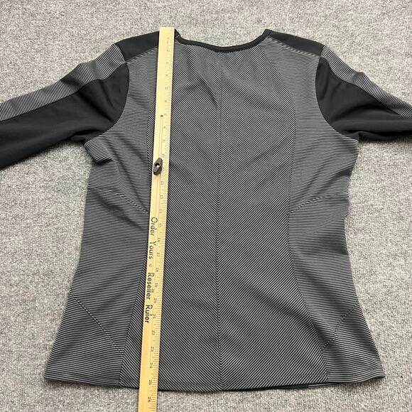Athleta Spotlight Active Top Womens L Black Gray Pinstripe Long Sleeve Pullover - Picture 7 of 10